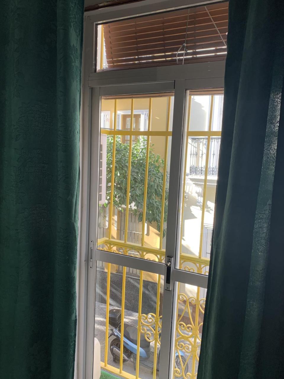 Giraldilla Hotel Sevilla Bagian luar foto