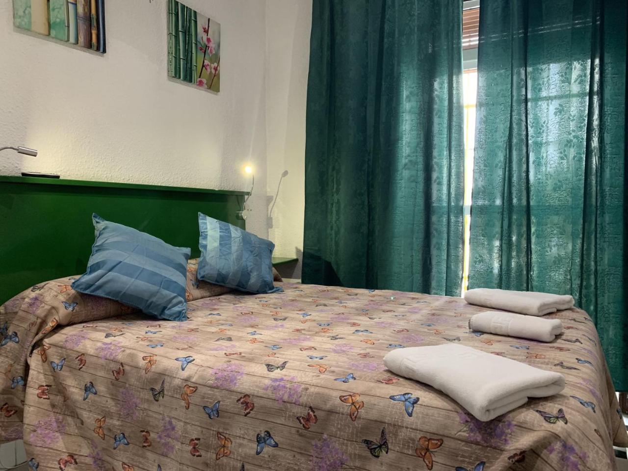 Giraldilla Hotel Sevilla Bagian luar foto